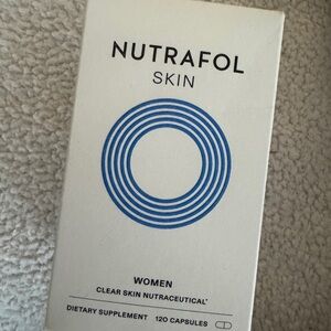 Nutrafol clear skin for women